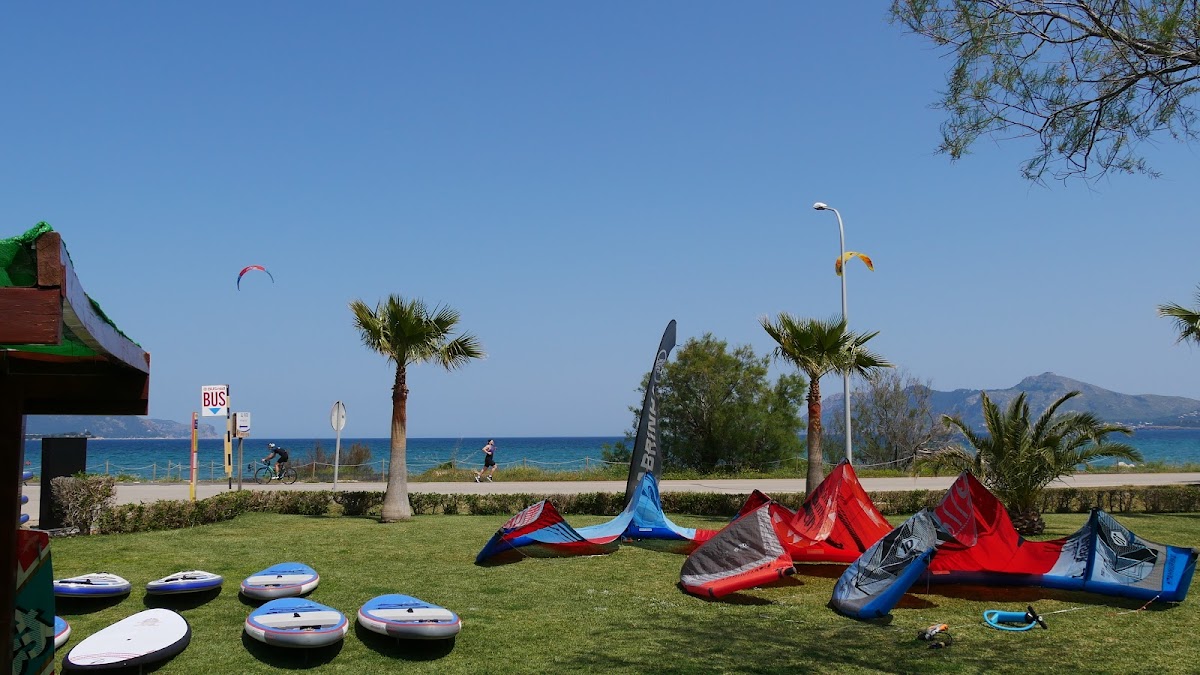 Kitesurfing in Cala Millor photo 5