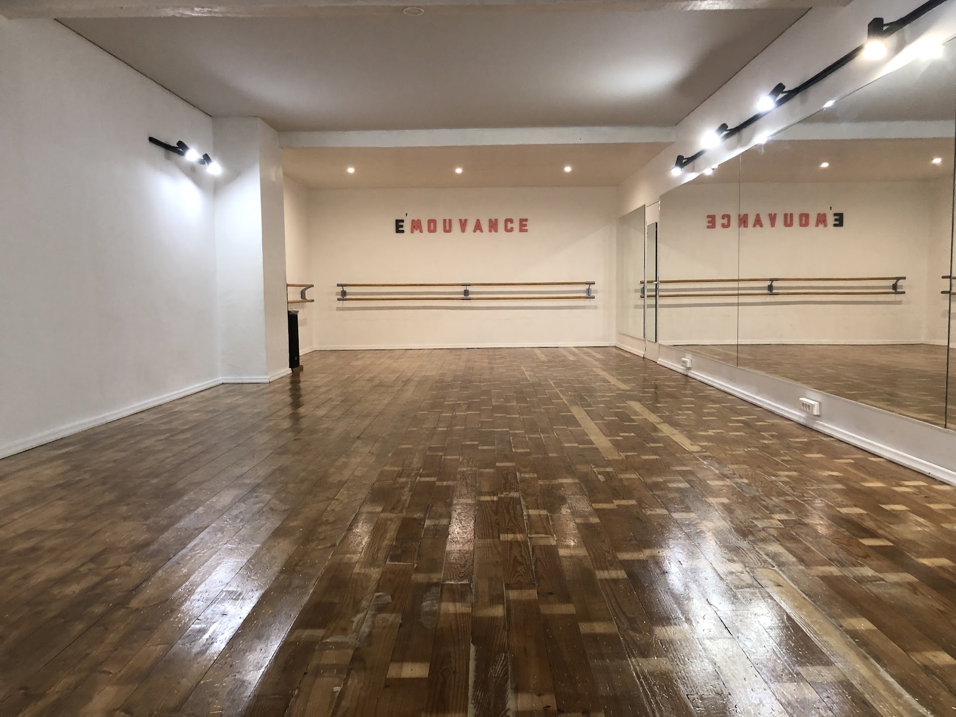 Dance Studios in Corsica photo 2