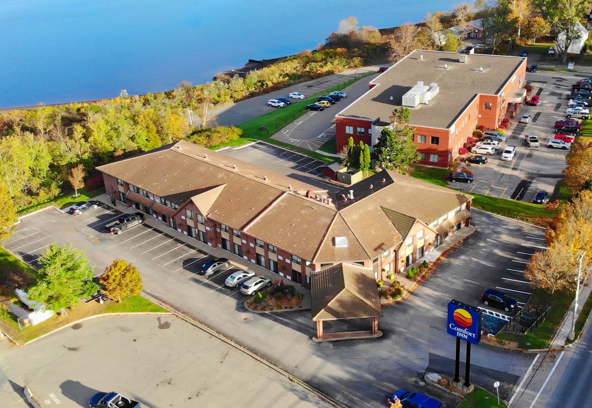 Martin Arms Hotel