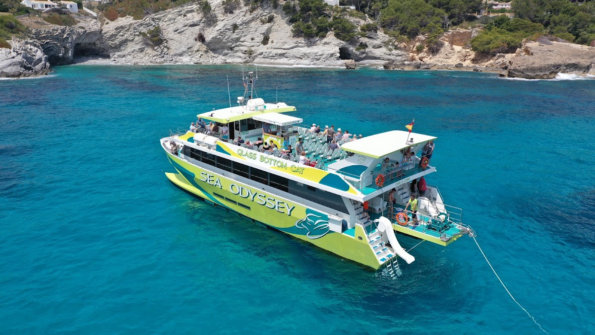 Glass Bottom Boat in Cala Agulla photo 2