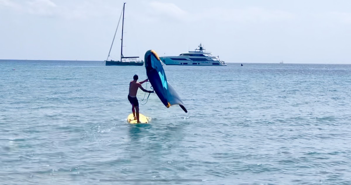 Kitesurfing in Cala Vadella photo 2