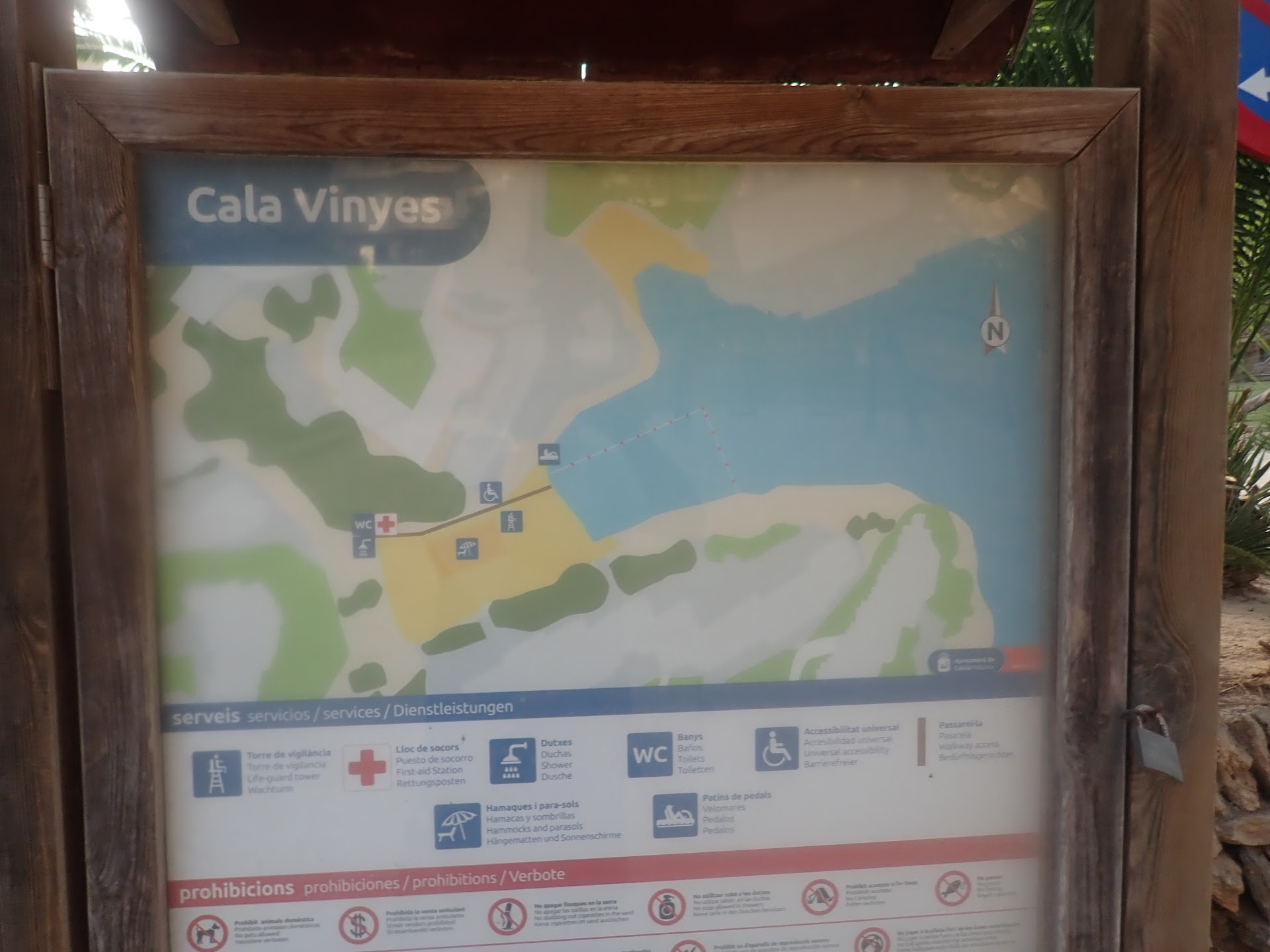 Diving & Snorkeling in Cala Vinyes photo 4