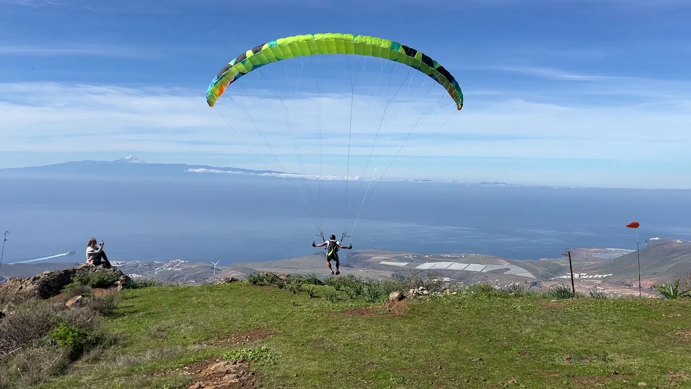 Paragliding in Las Palmas photo 2