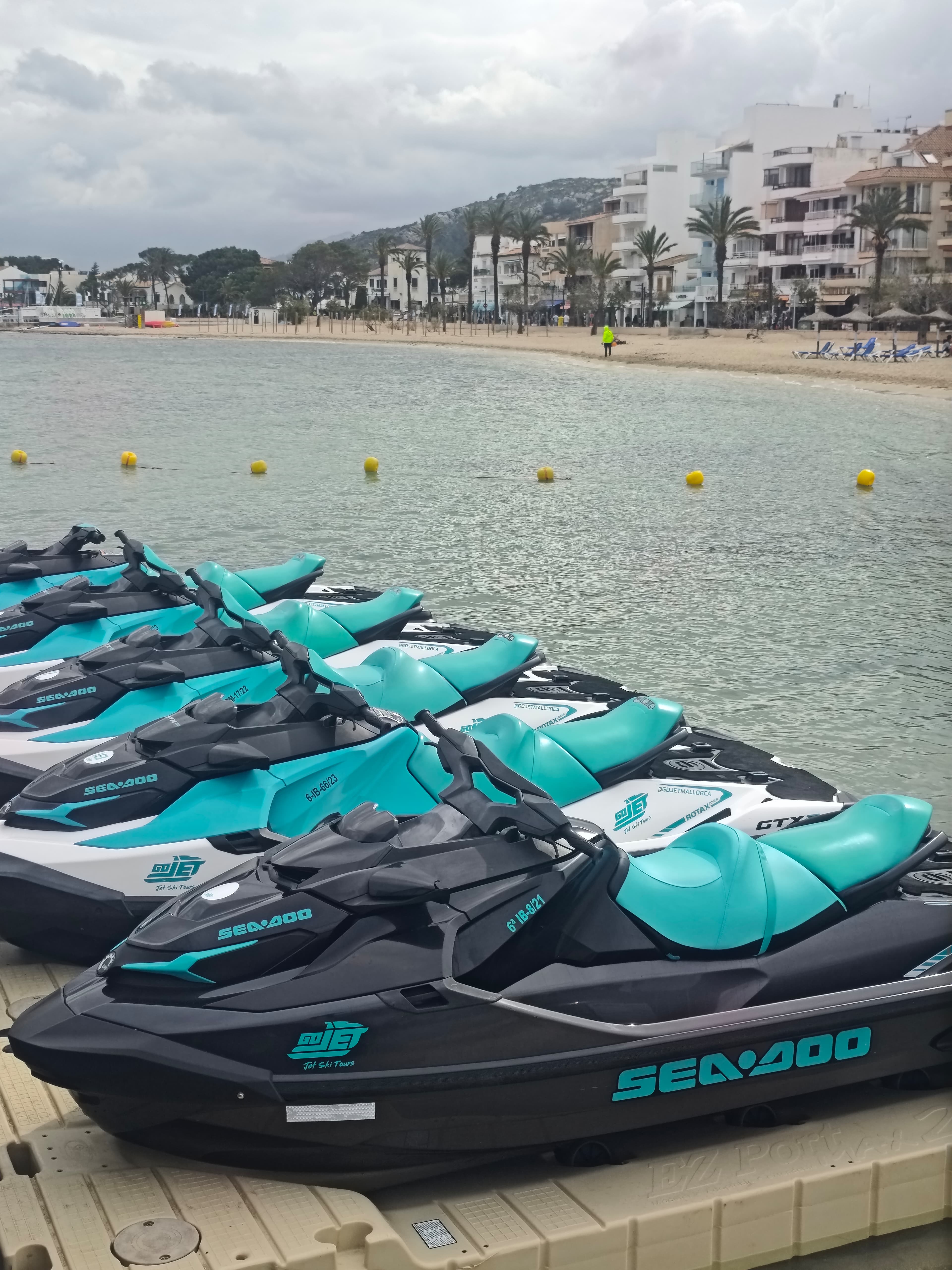 Flyboarding in Pollença