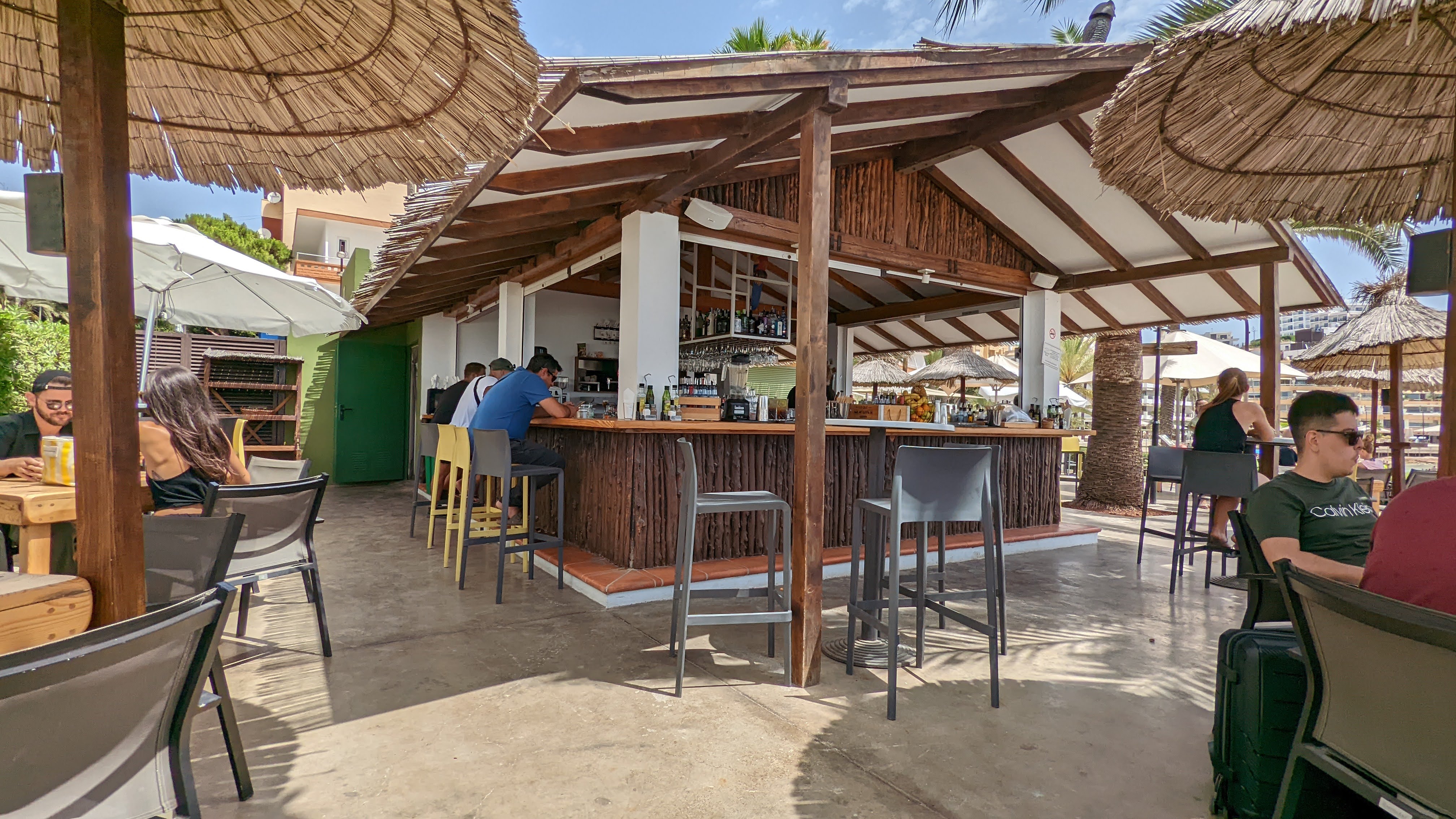 Es Xiringuito Figueretas - Cocktails & Burgers