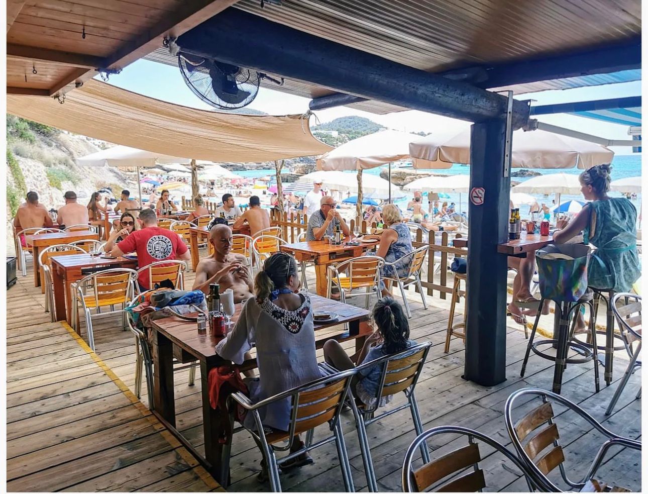 Beach Bar Cala Tarida