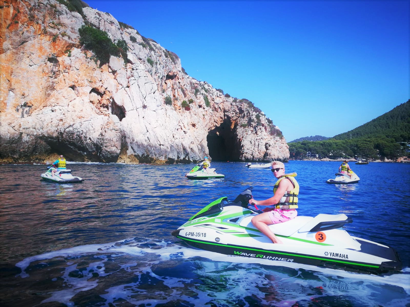 Water Skiing in Playa de Muro photo 4