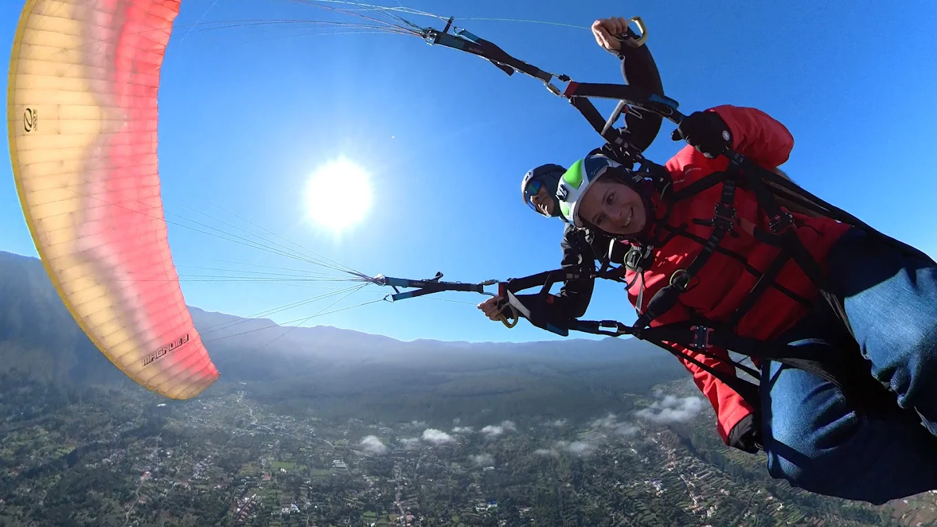 Paragliding in La Laguna photo 4