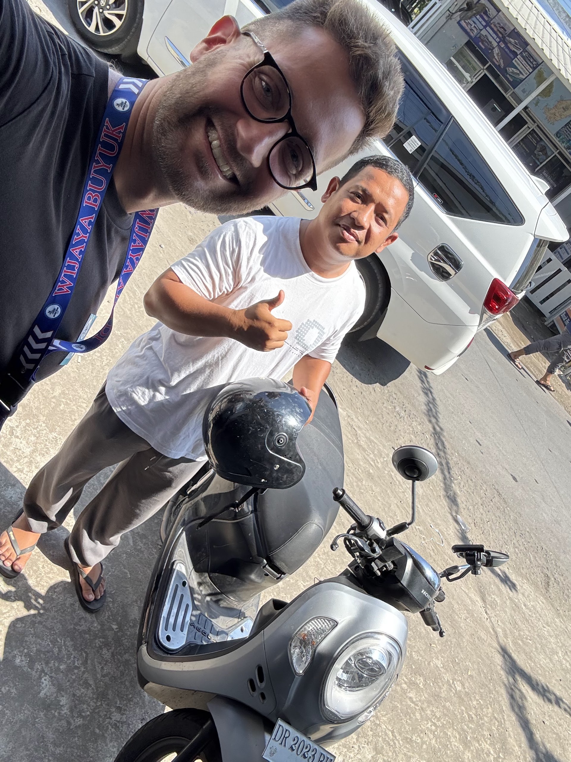 Motorbike Rental in gili meno photo 2
