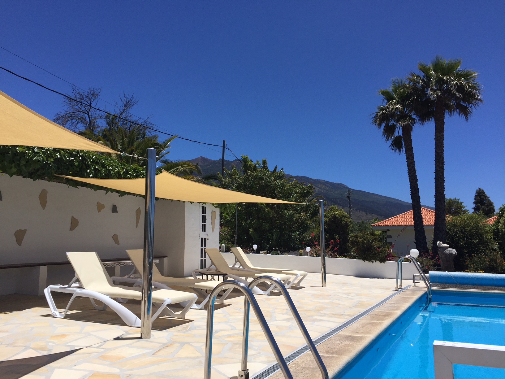 Finca La Luna Baila