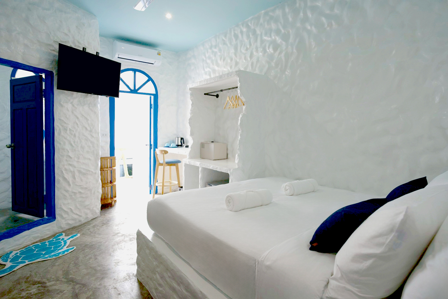 Hostels in phuket photo 2