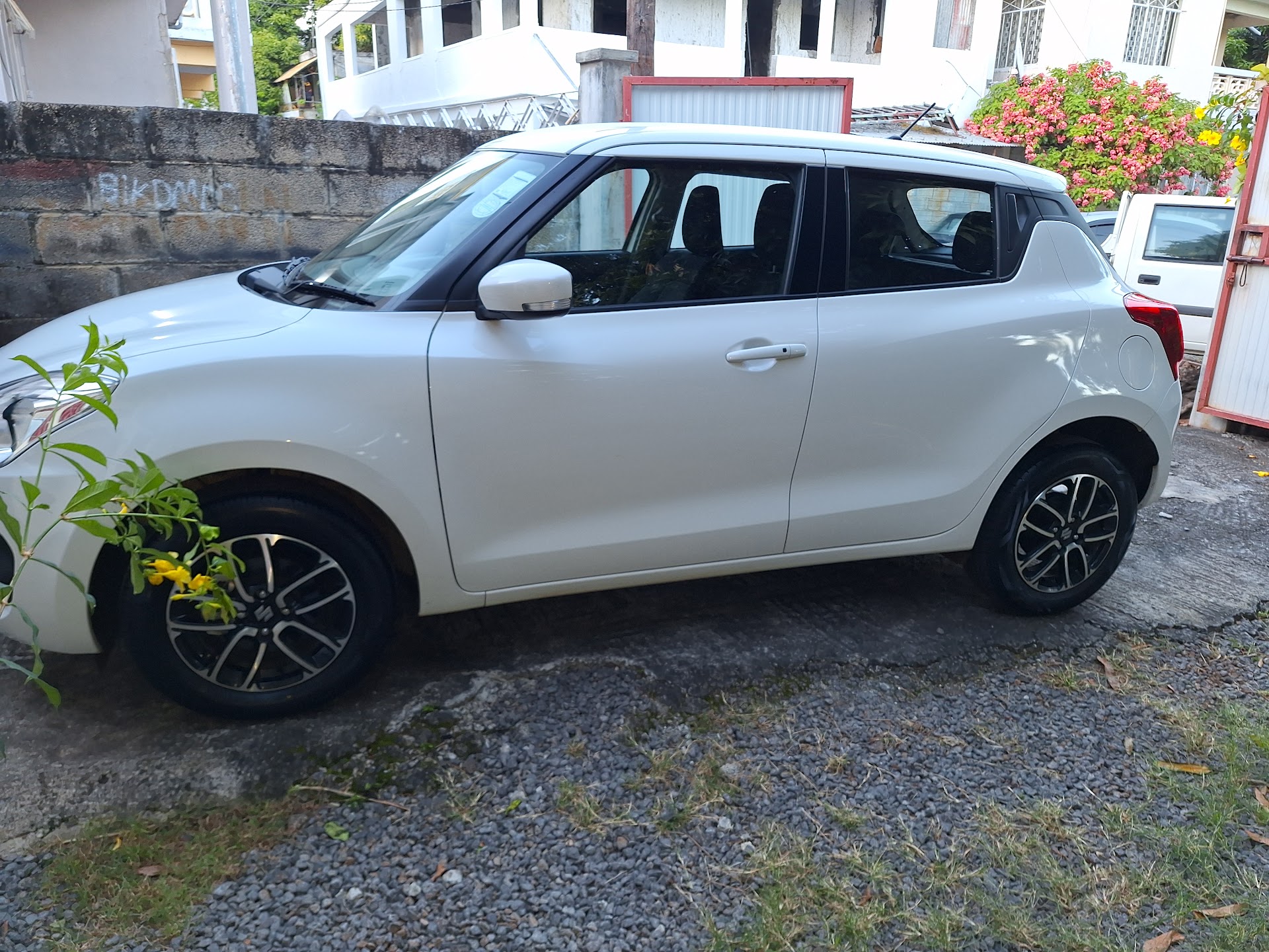 Car Rental in mauritius photo 1