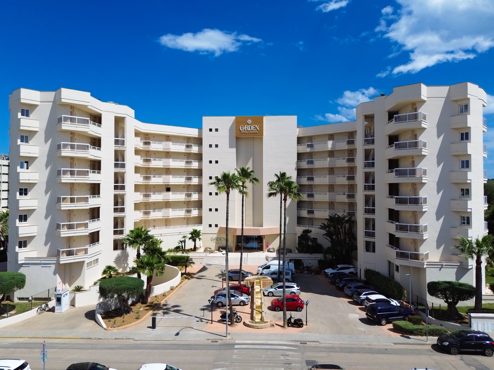 Beach Club & Bali Beds in Cala Millor photo 2