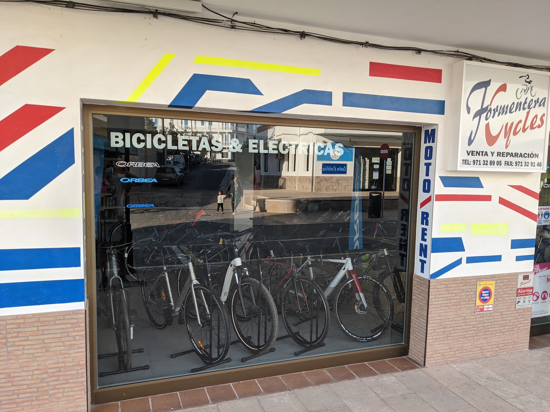 Mountain Bike Rental in Cala en Baster photo 4