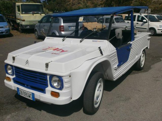 Car Rental in Vulcano photo 5