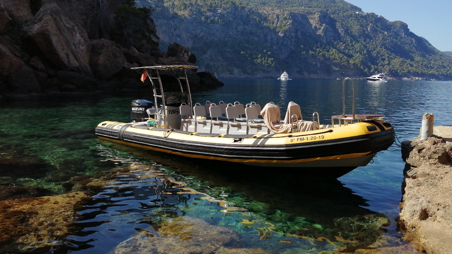 Champagne Cruises in Sóller photo 5