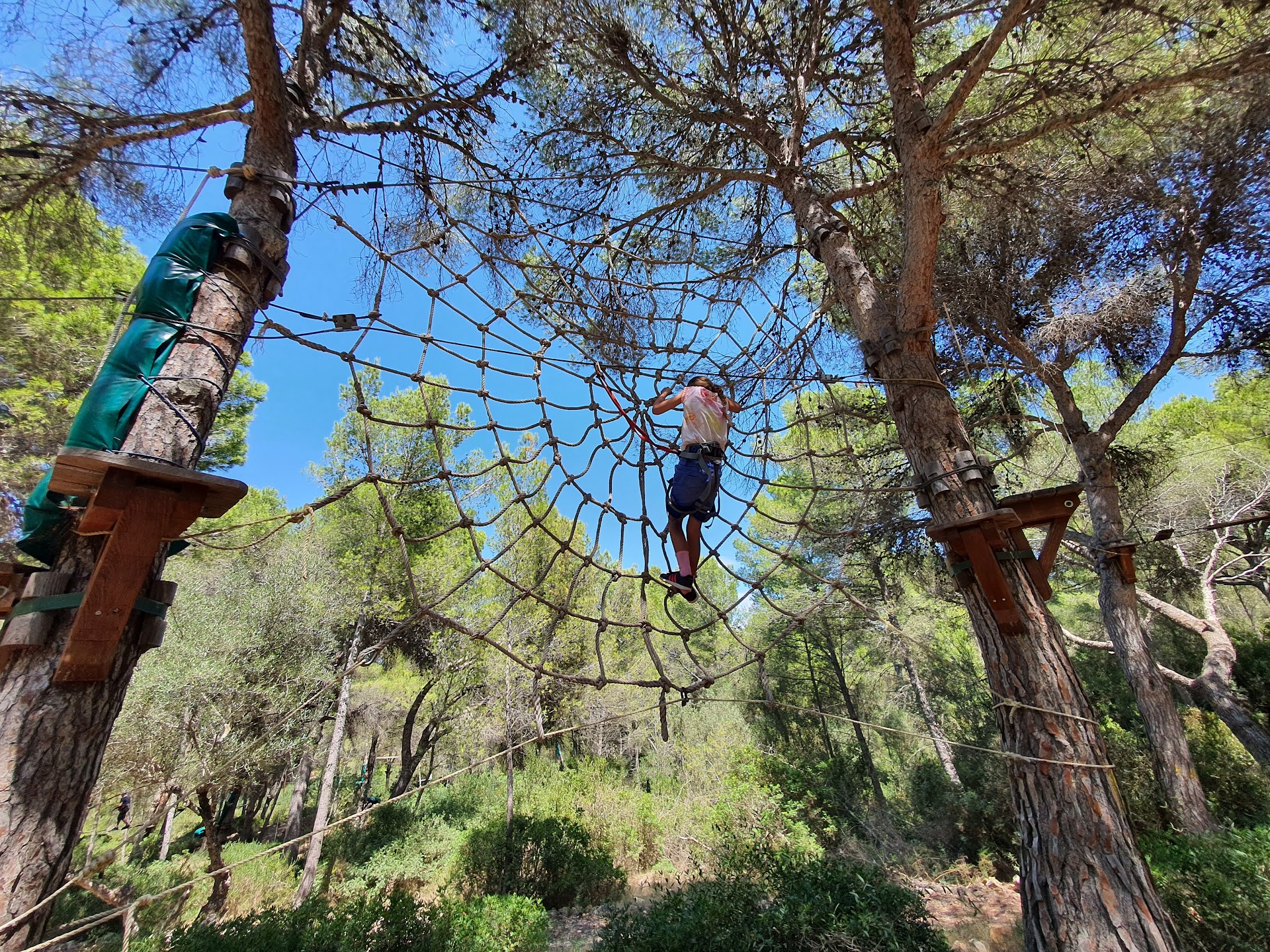 JUNGLE PARC MALLORCA Parque forestal de aventuras y tirolinas