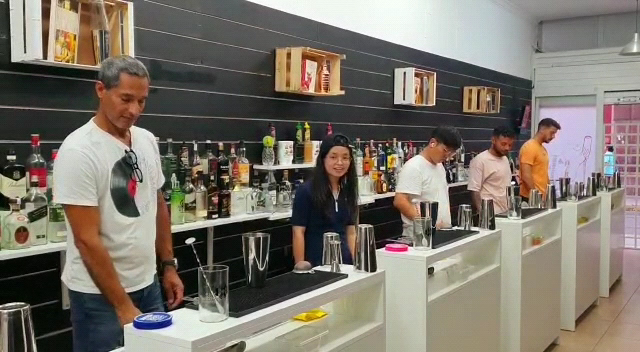 Cocktail Masterclass in Gáldar photo 3