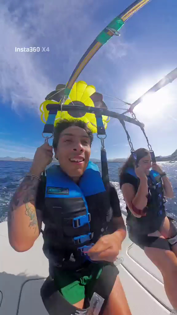 Parasailing in sicily photo 4