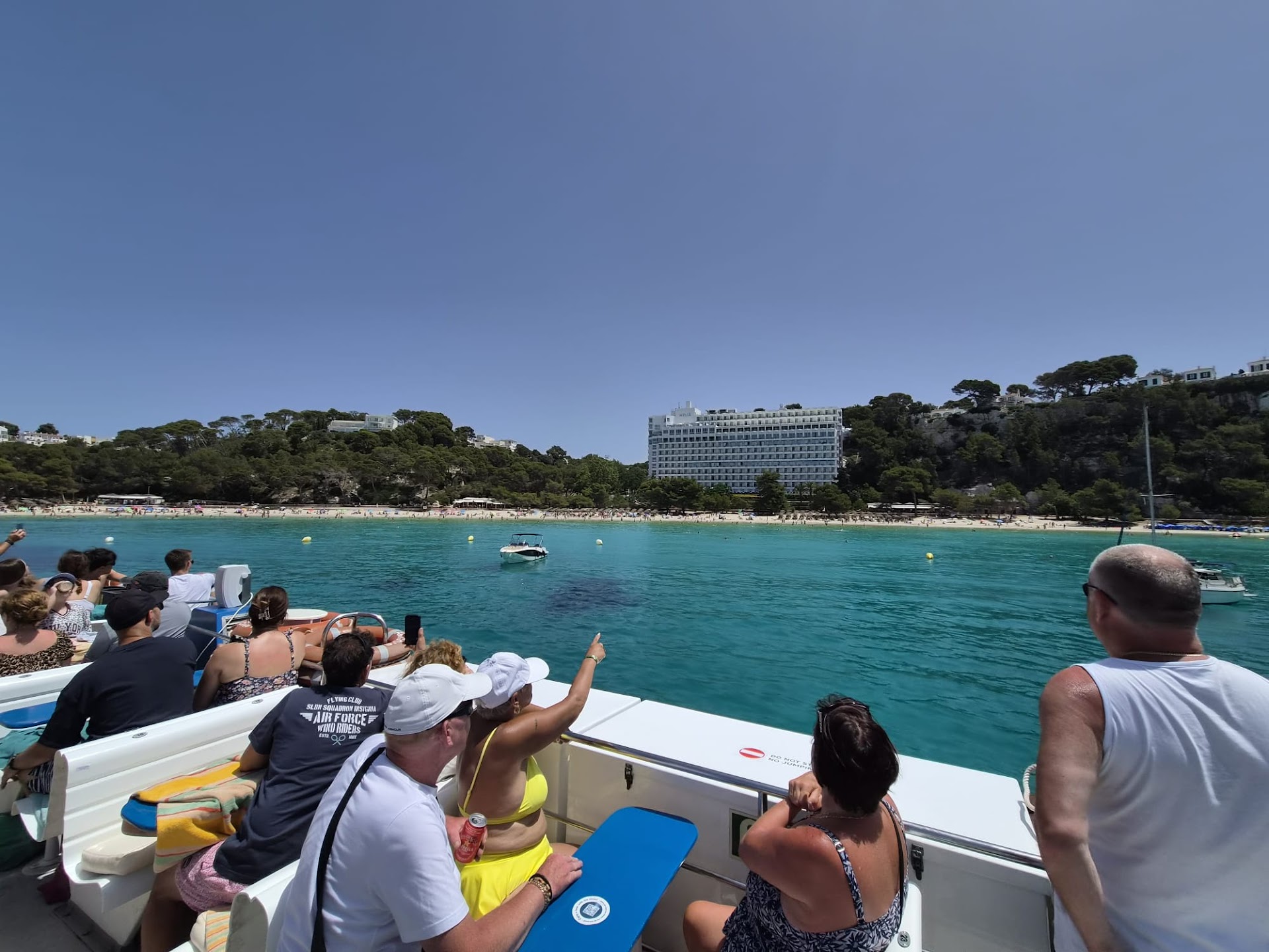 Island Hopping Tour in Cala Blanca photo 2