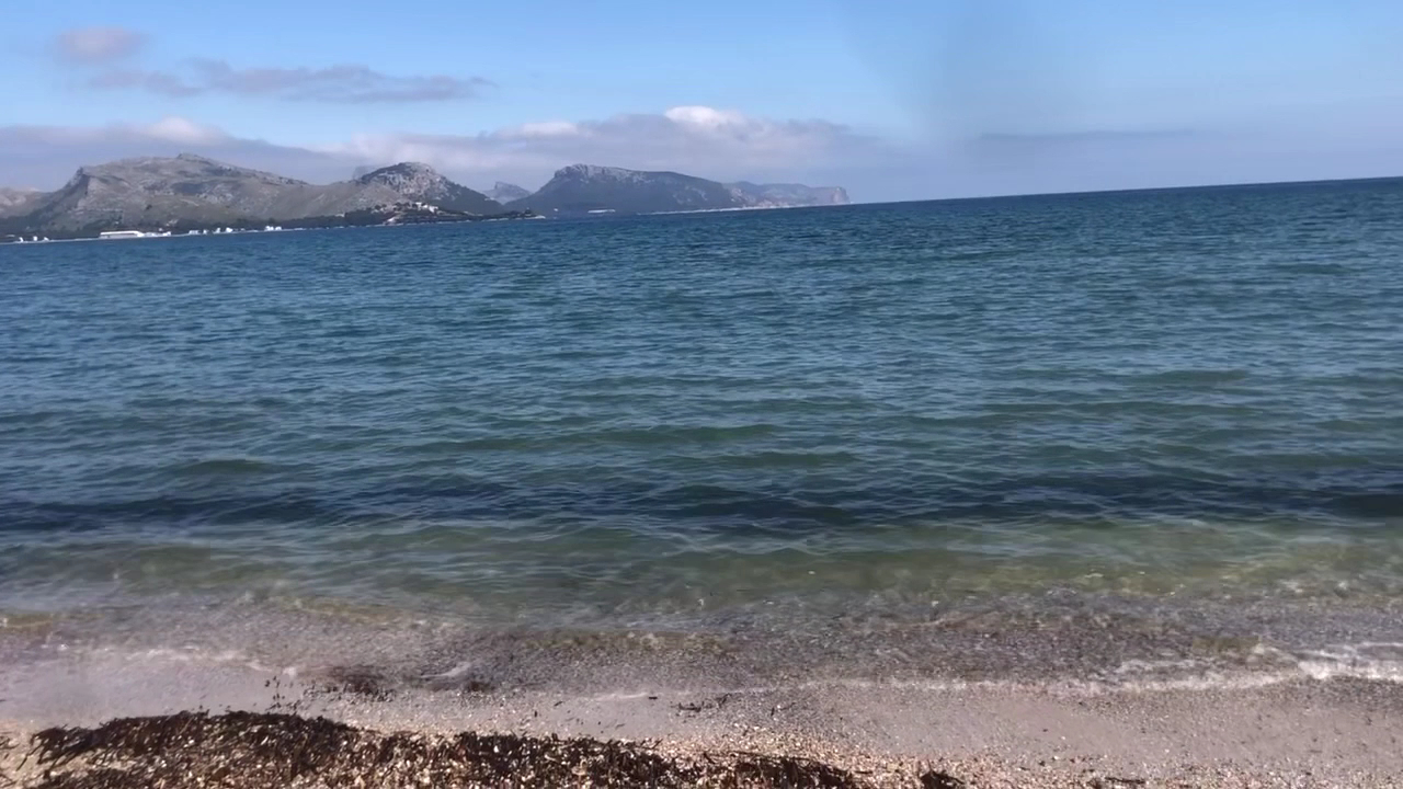 Kitesurfing in Cala Agulla photo 3