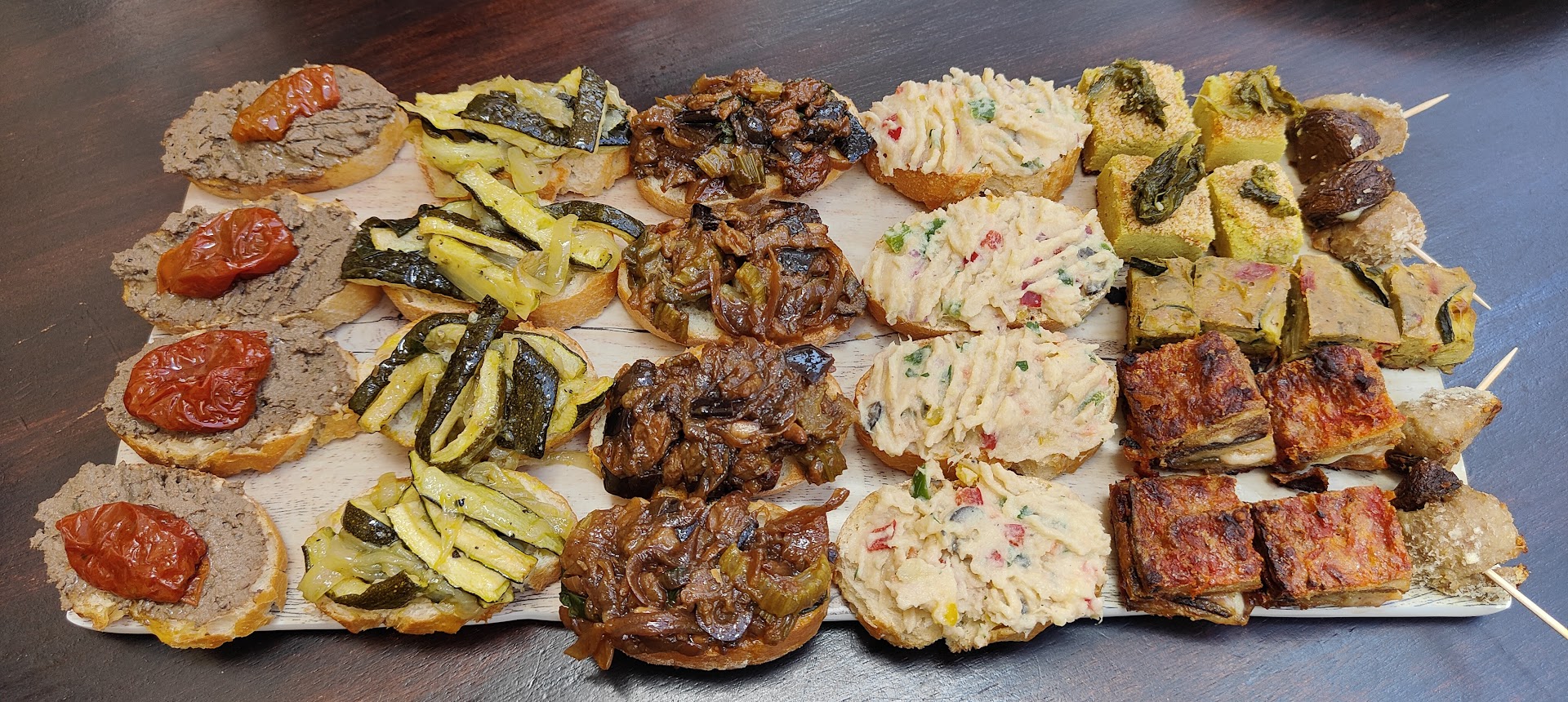 Wine & Tapas Vegueta photo 3