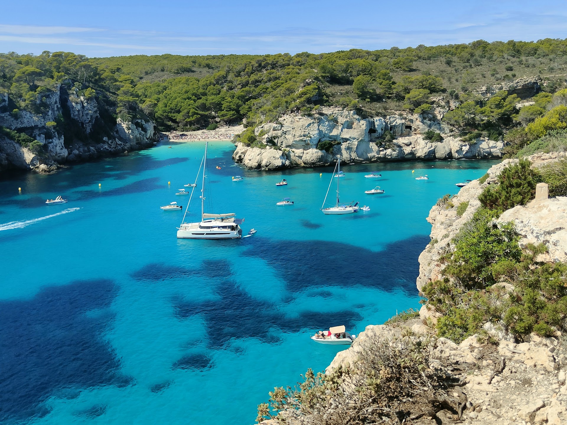 Beach Club & Bali Beds in Cala Macarella photo 1