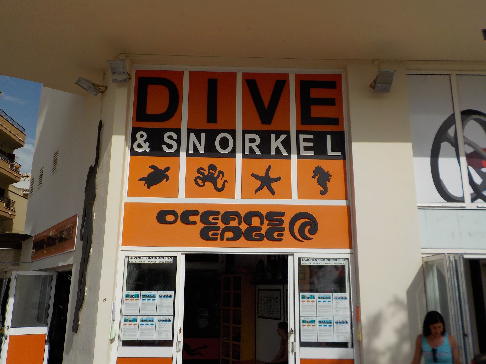 DIVE & SNORKEL OCEANS EDGE