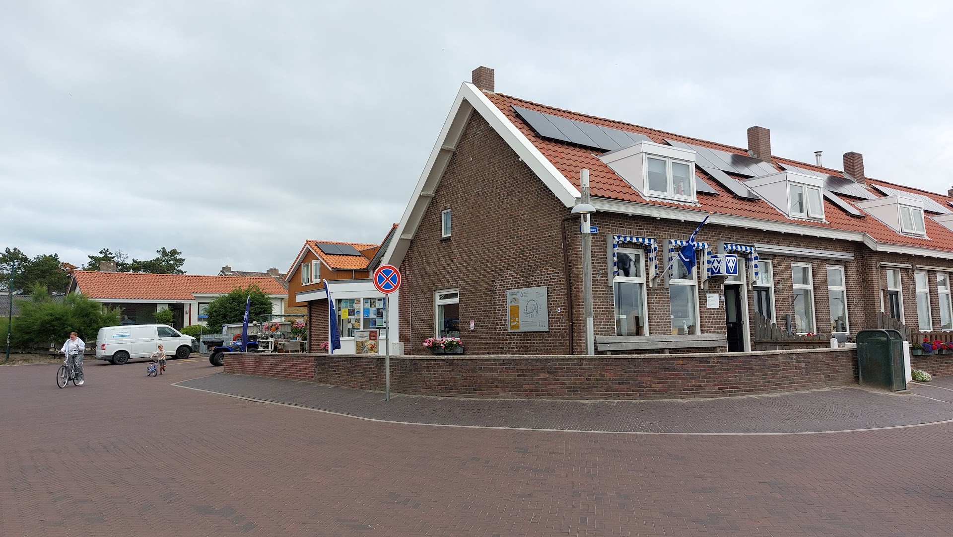 Cocktail Masterclass in Oost-Vlieland photo 5