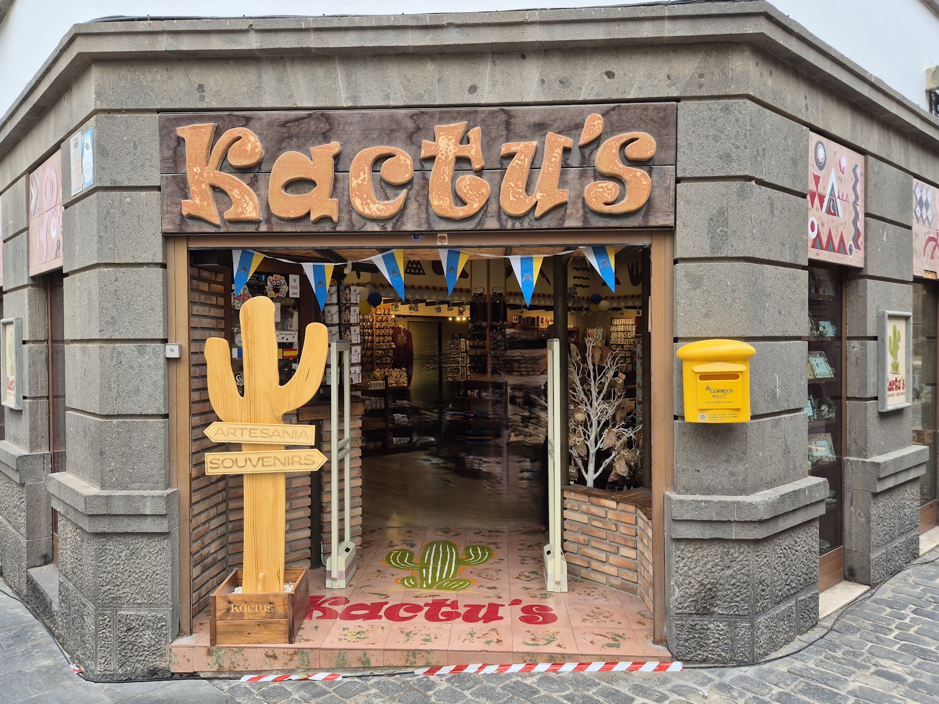 Kactus Vegueta (Artesanía Canaria y Souvenir)