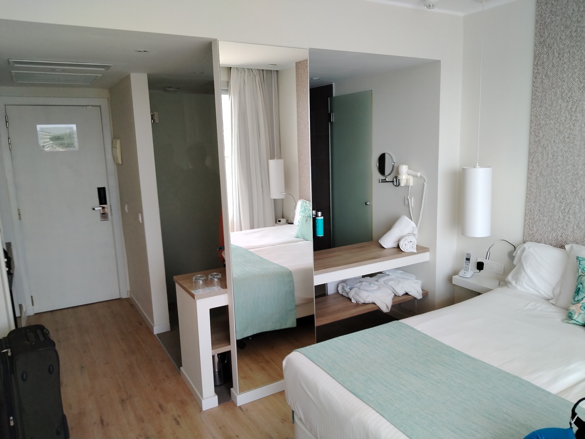 Beach Club & Bali Beds in Es Canar photo 4