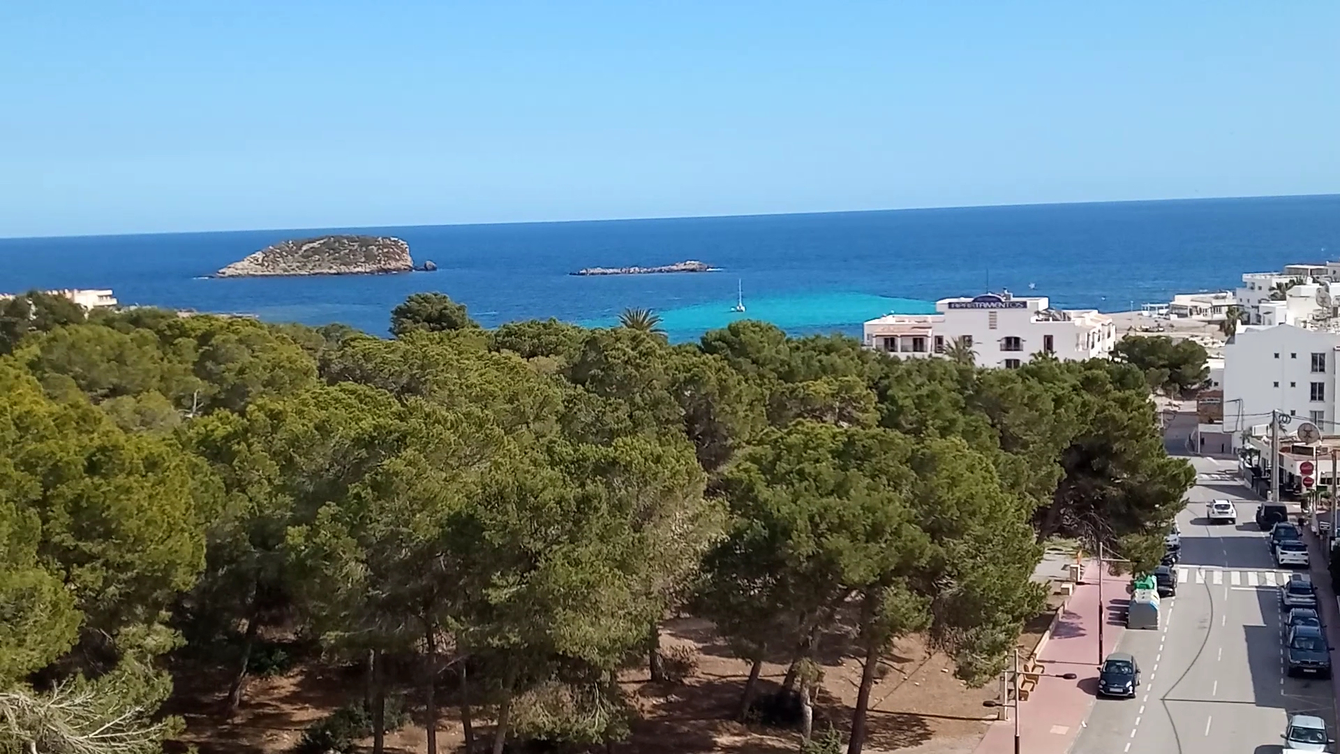 Beach Club & Bali Beds in Es Canar photo 5