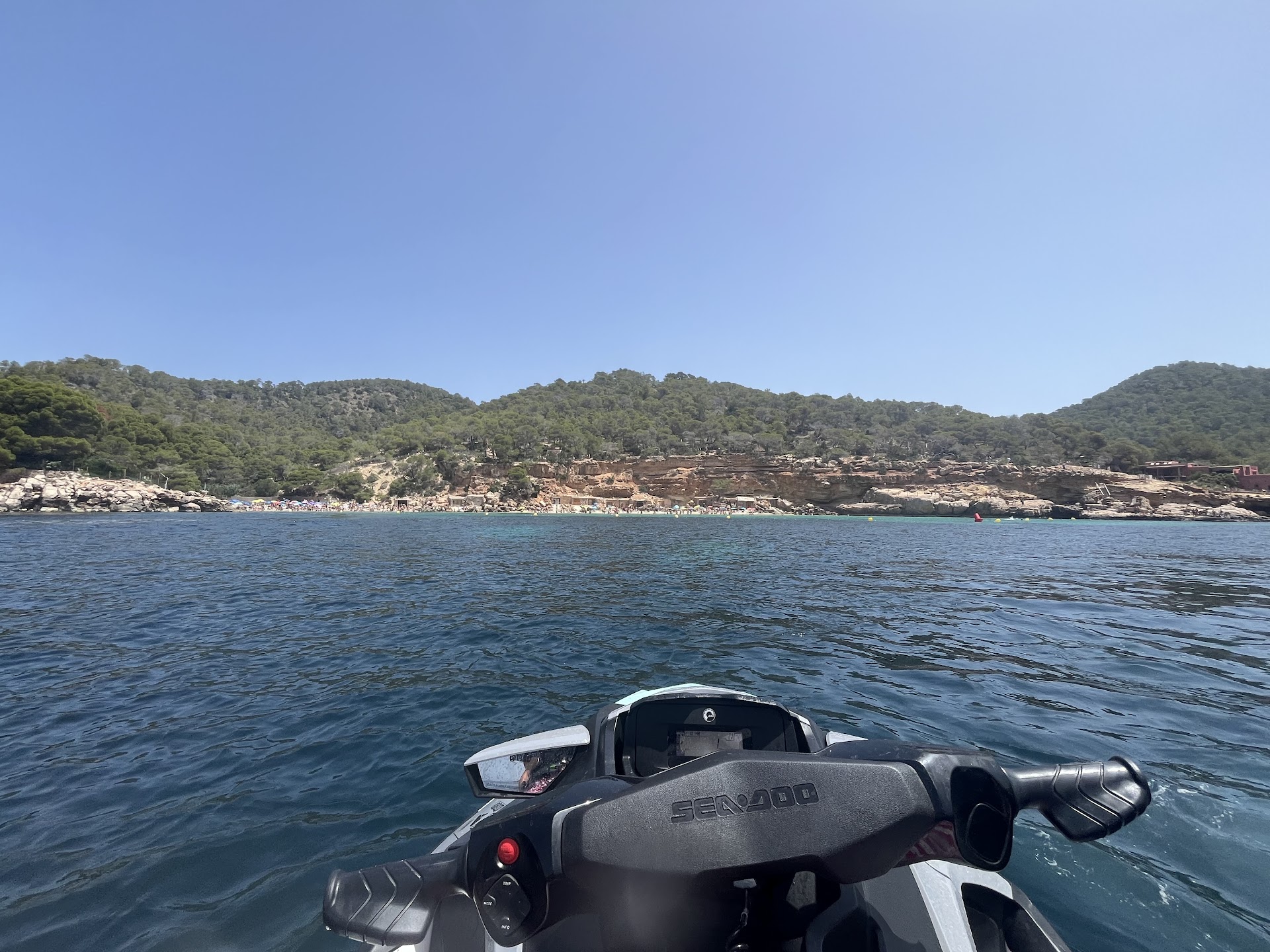 Champagne Cruises in Cala Bassa photo 2