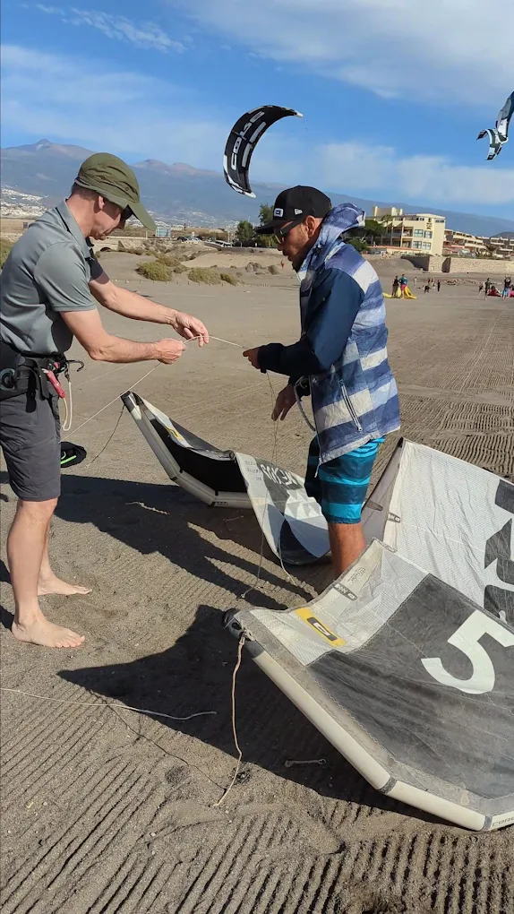 Kitesurfing in La Orotava photo 2