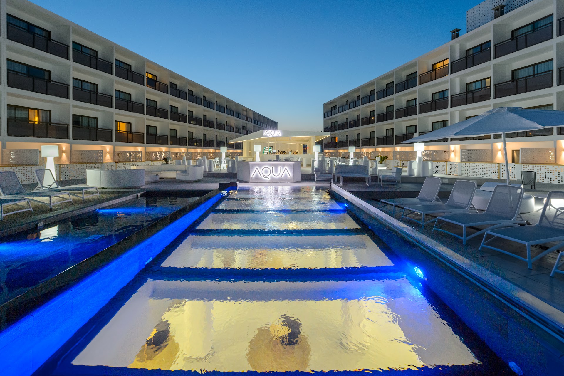 Beach Club & Bali Beds in Playa d'en Bossa photo 5