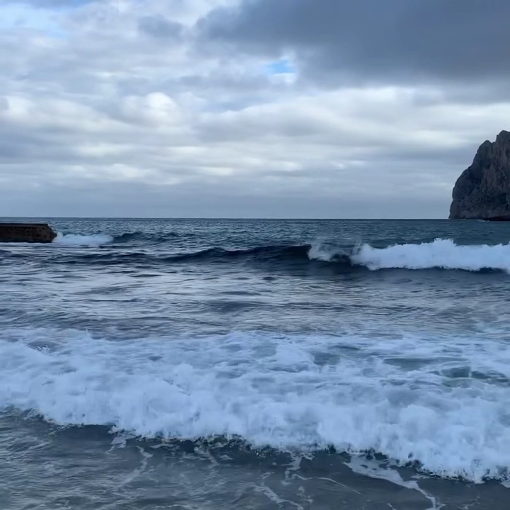E-Foil Rental in Cala San Vicente photo 4