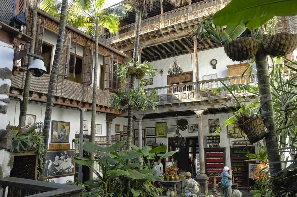Casa de los Balcones