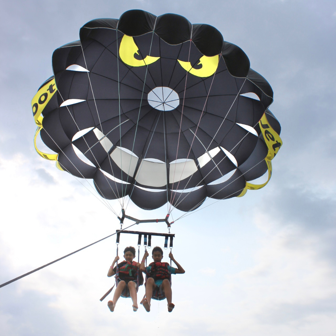 Parasailing PI photo 1