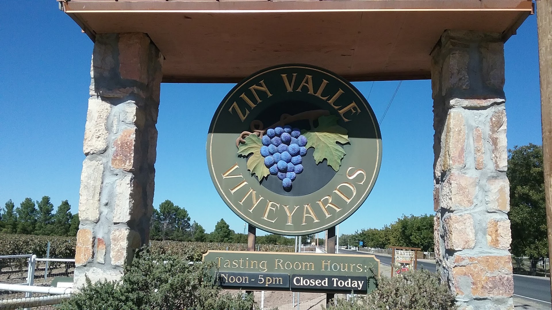 Zin Valle Vineyards