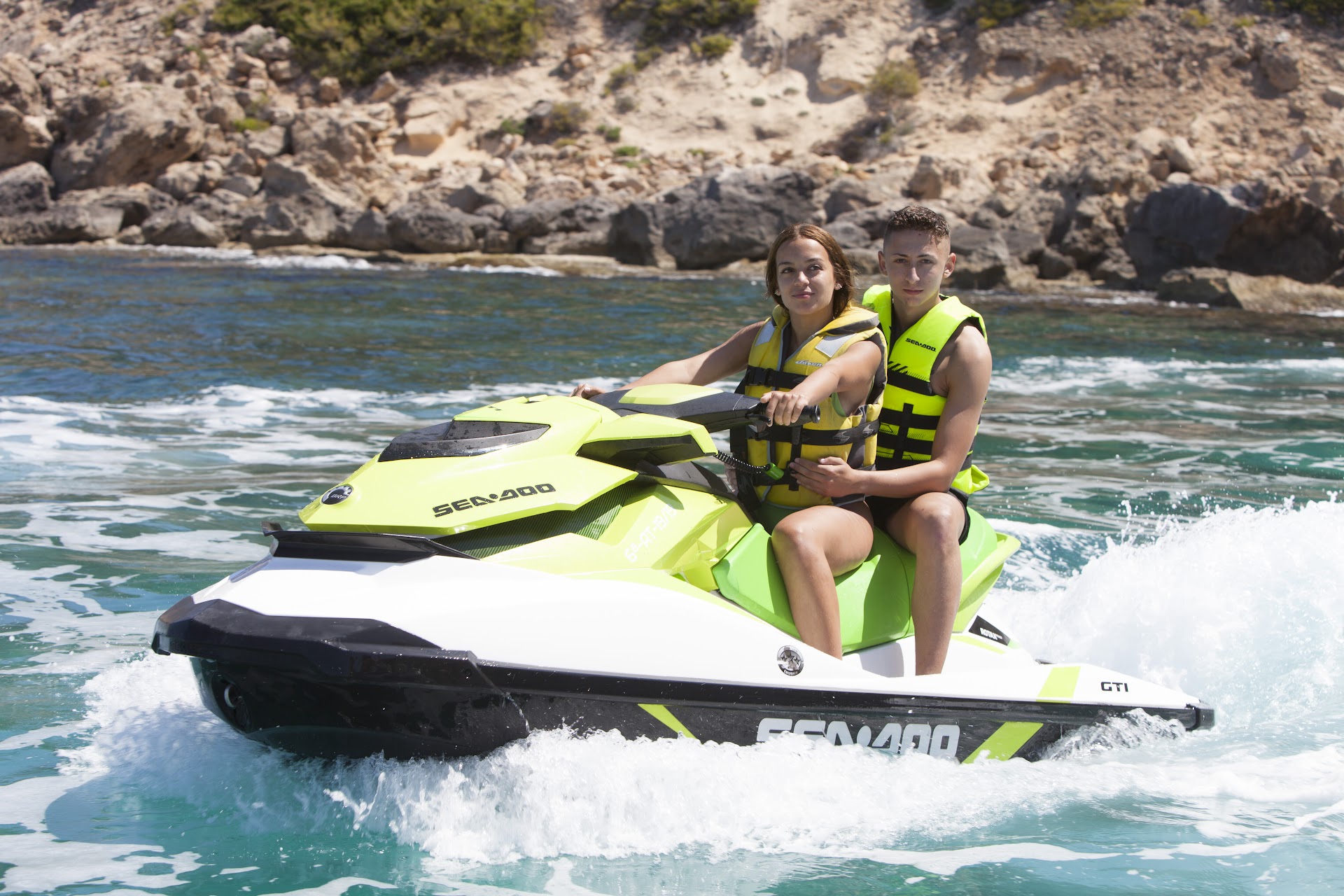 Water Skiing in Arenal photo 4