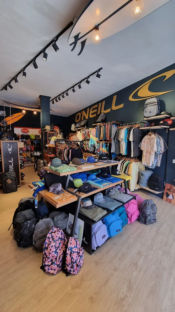 GODZILLA SURF SHOP - SCHOOL - RENTAL