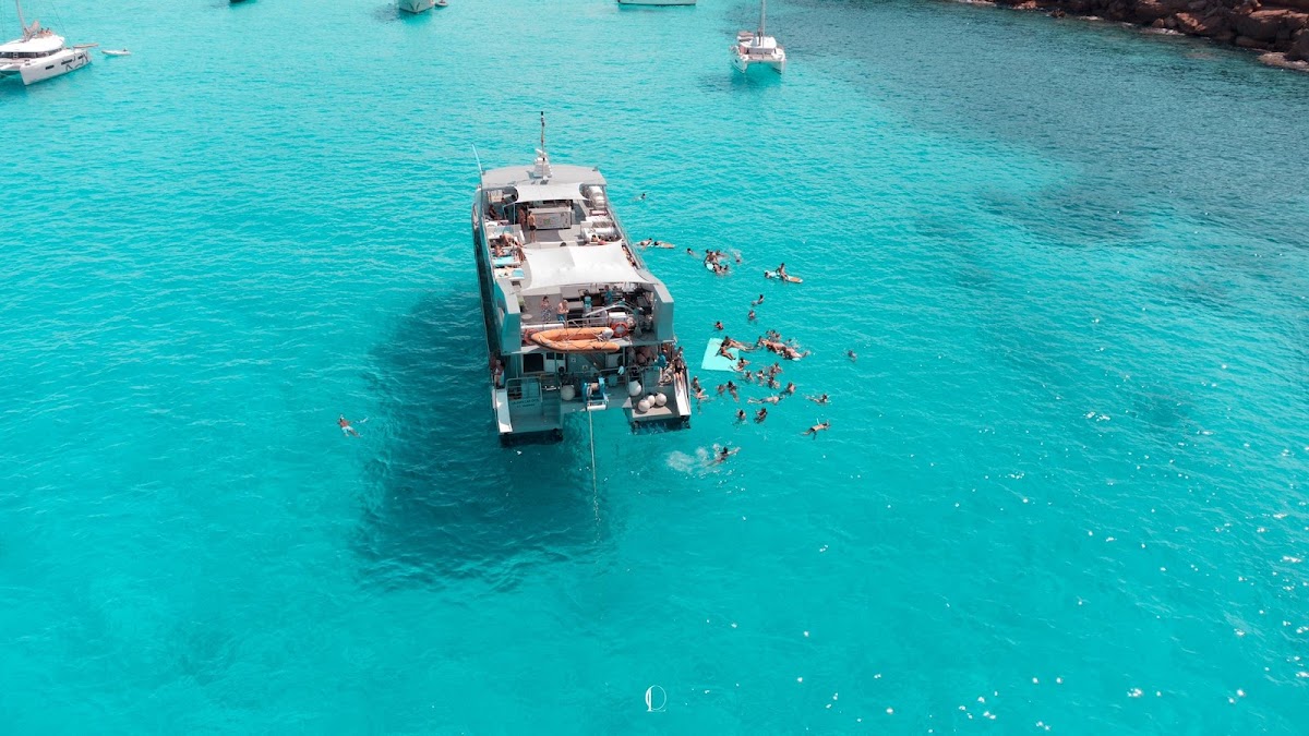 Catamaran Cruise in Figueretas photo 4
