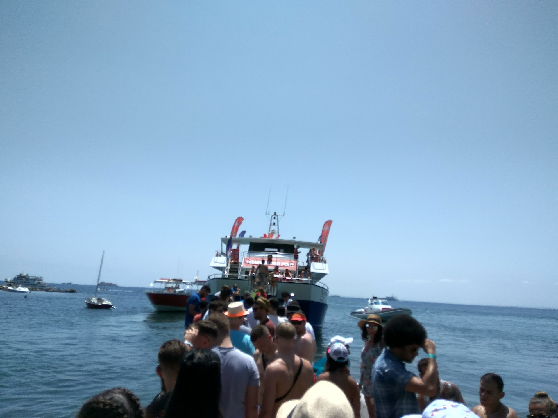 Boat Party in Figueretas photo 1