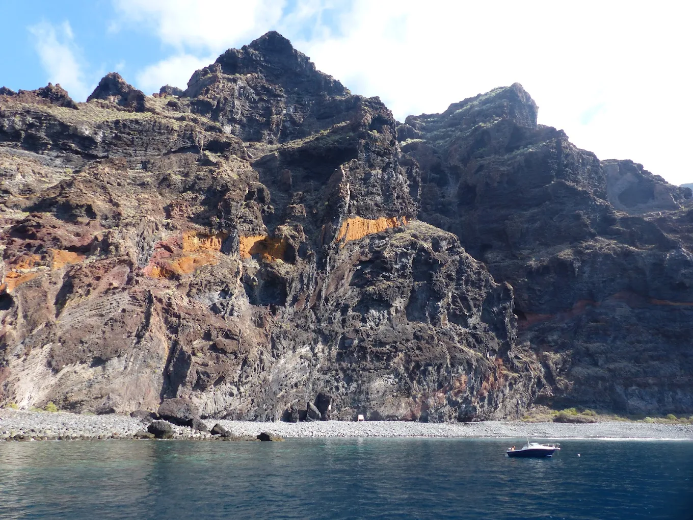 Catamaran Cruise in Los Gigantes photo 2