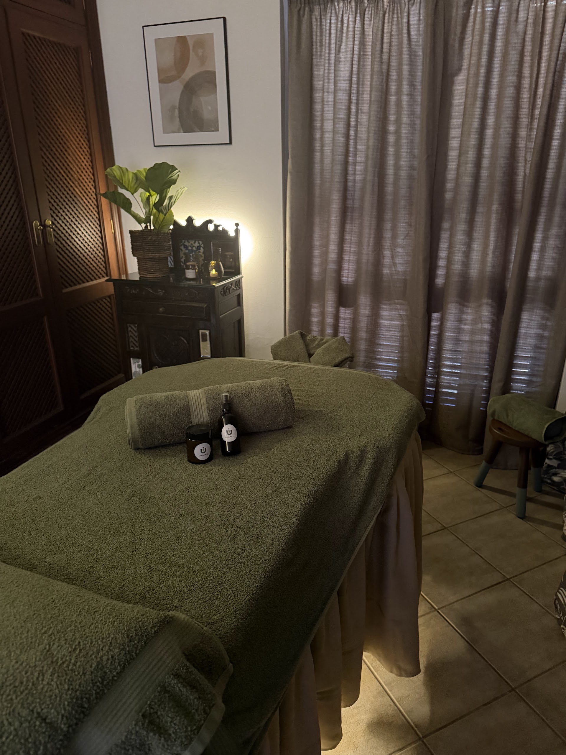 i Relax U Massage