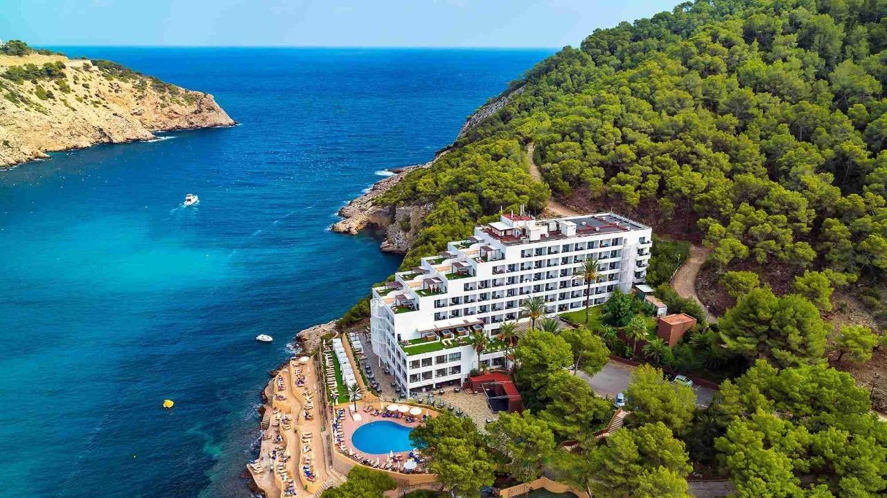 Island Hopping Tour in Cala Llonga photo 2