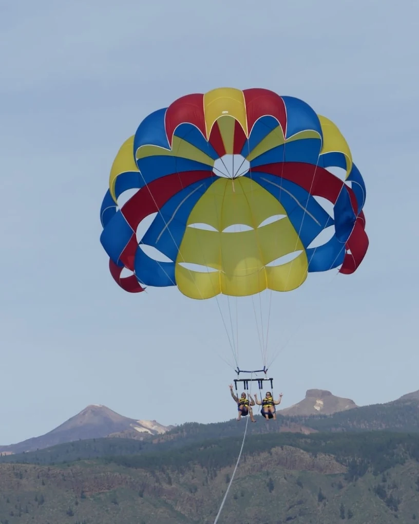 Parasailing in El Médano photo 3