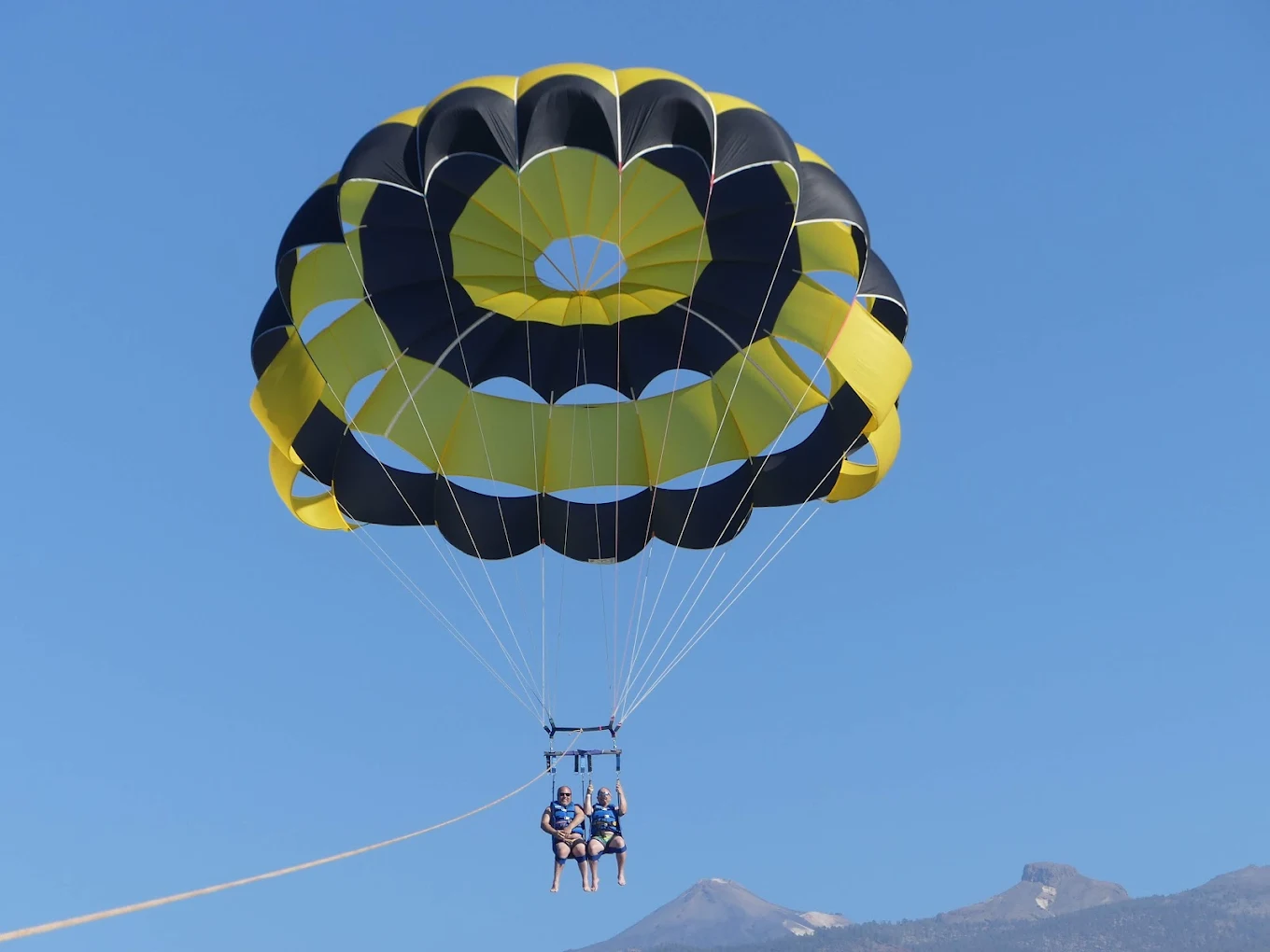 Parasailing in El Médano photo 4