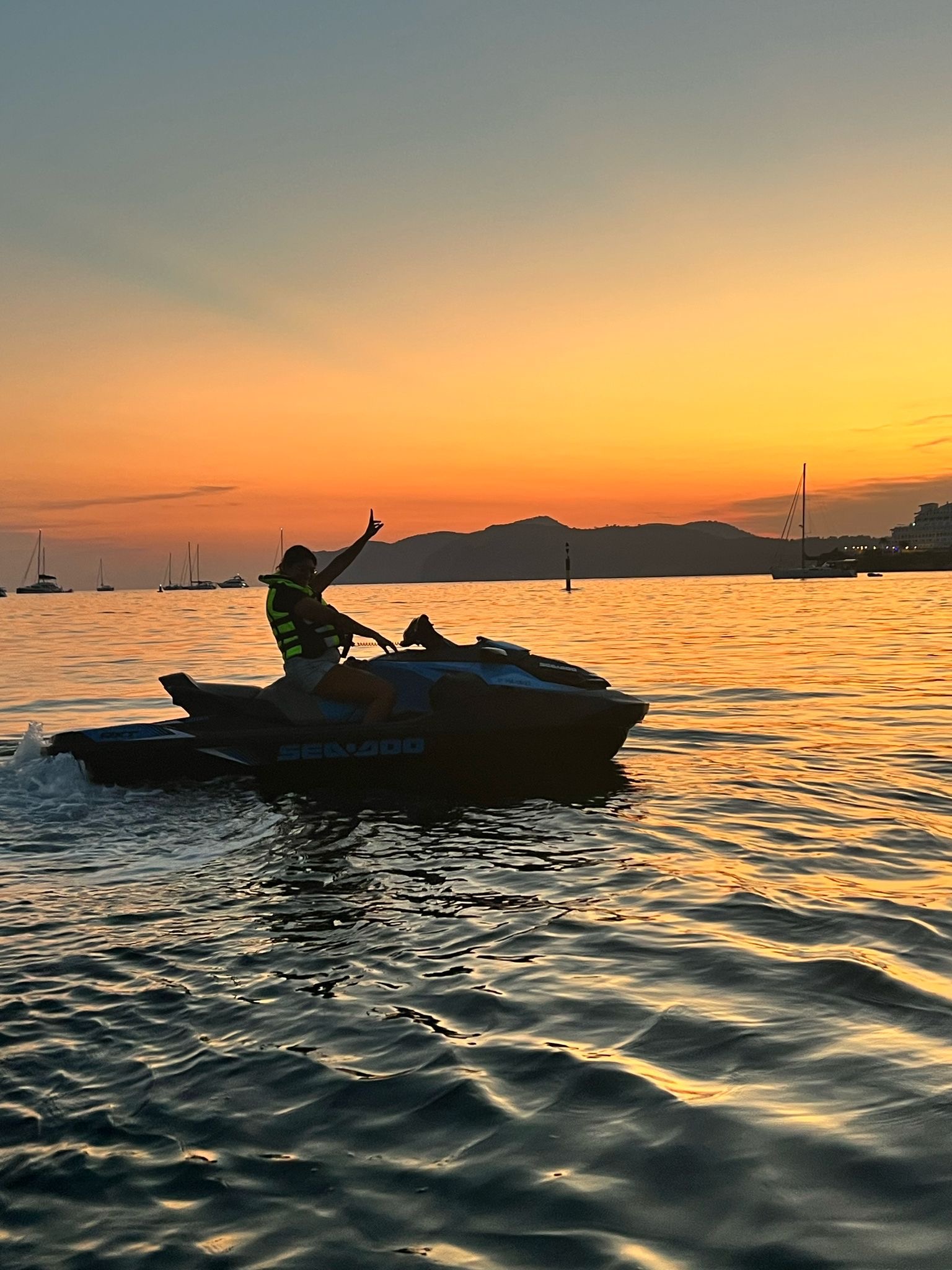 Water Skiing in Cala Vinyes photo 4