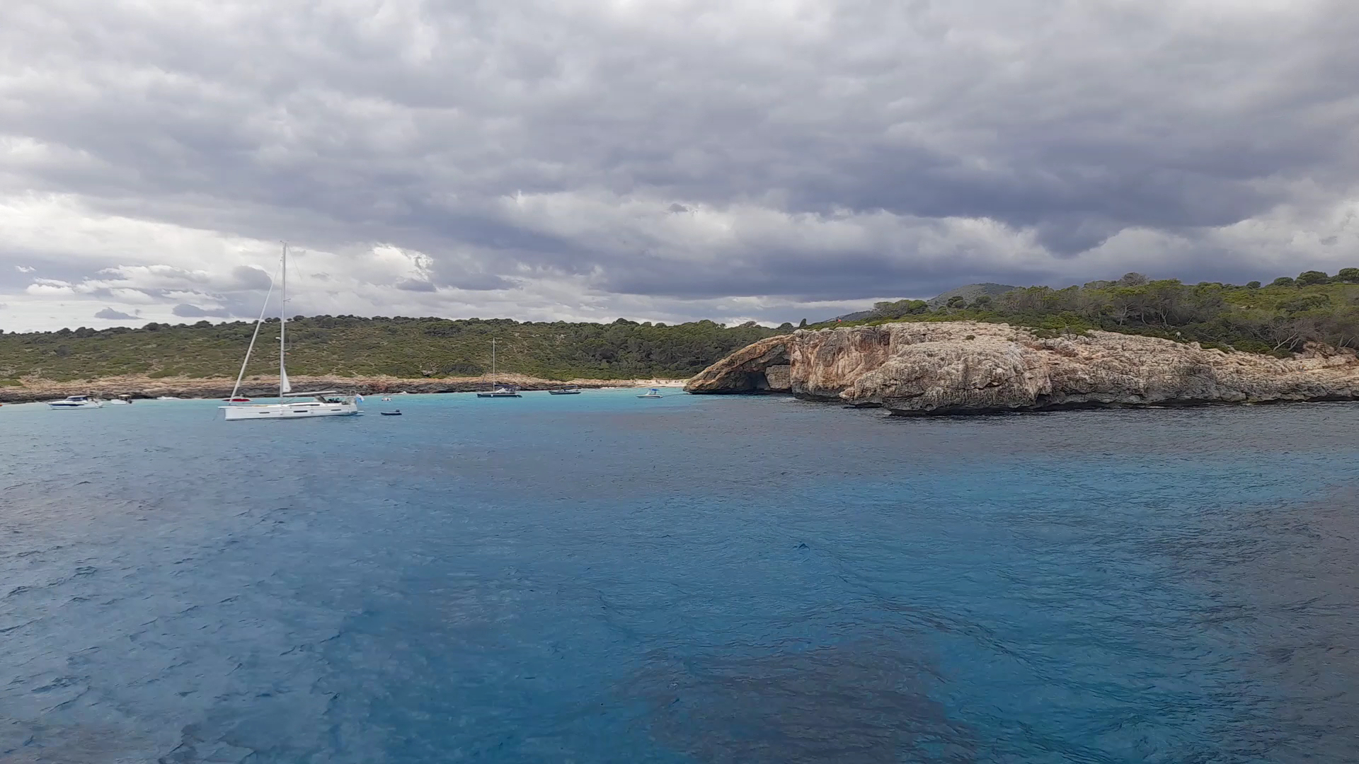 Helicopter Tours in Porto Cristo photo 3
